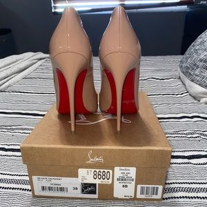 Louis Vuitton So Kate Nude heels